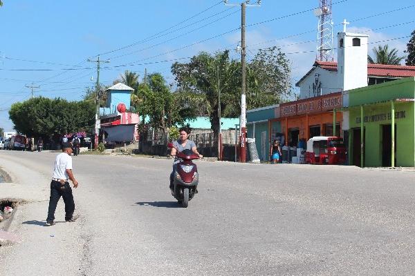 Pobladores de El Chal, Petén, solicitan  a las autoridades gubernamentales que nombren un concejo provisional para que empiece a trabajar.