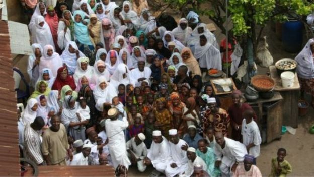 Mohammed Bello Abubakar llegó a tener 86 esposas.