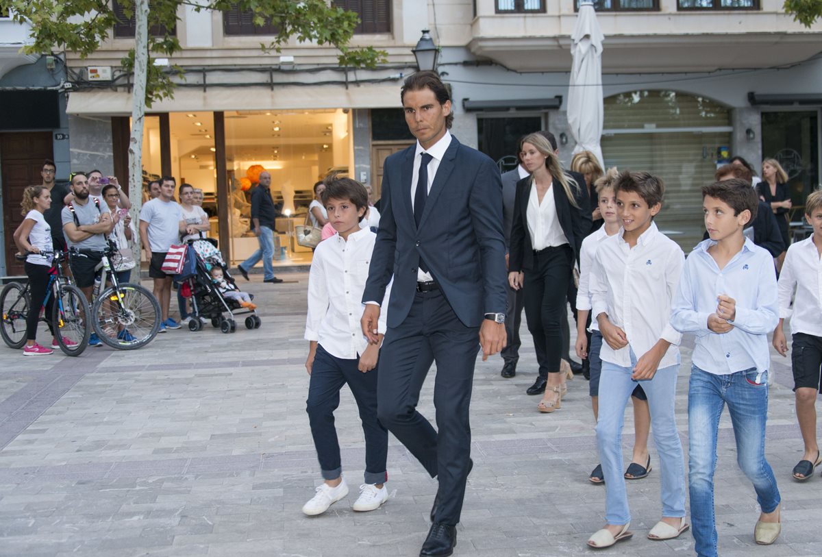 Tras su eliminación en US Open, Rafa Nadal sufrió otro duro golpe con la muerte de su abuelo, el músico Rafa Nadal. (Foto Prensa Libre: EFE)