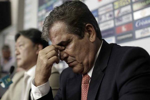 Jorge Luis Pinto se fue de Costa Rica con recriminaciones a su cuerpo técnico. (Foto Prensa Libre: EFE)