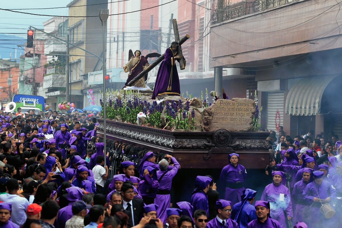 La procesión de Jesús Nazareno de la Justicia, segundo domingo de Cuaresma (Foto Prensa Libre: E. Bercian)