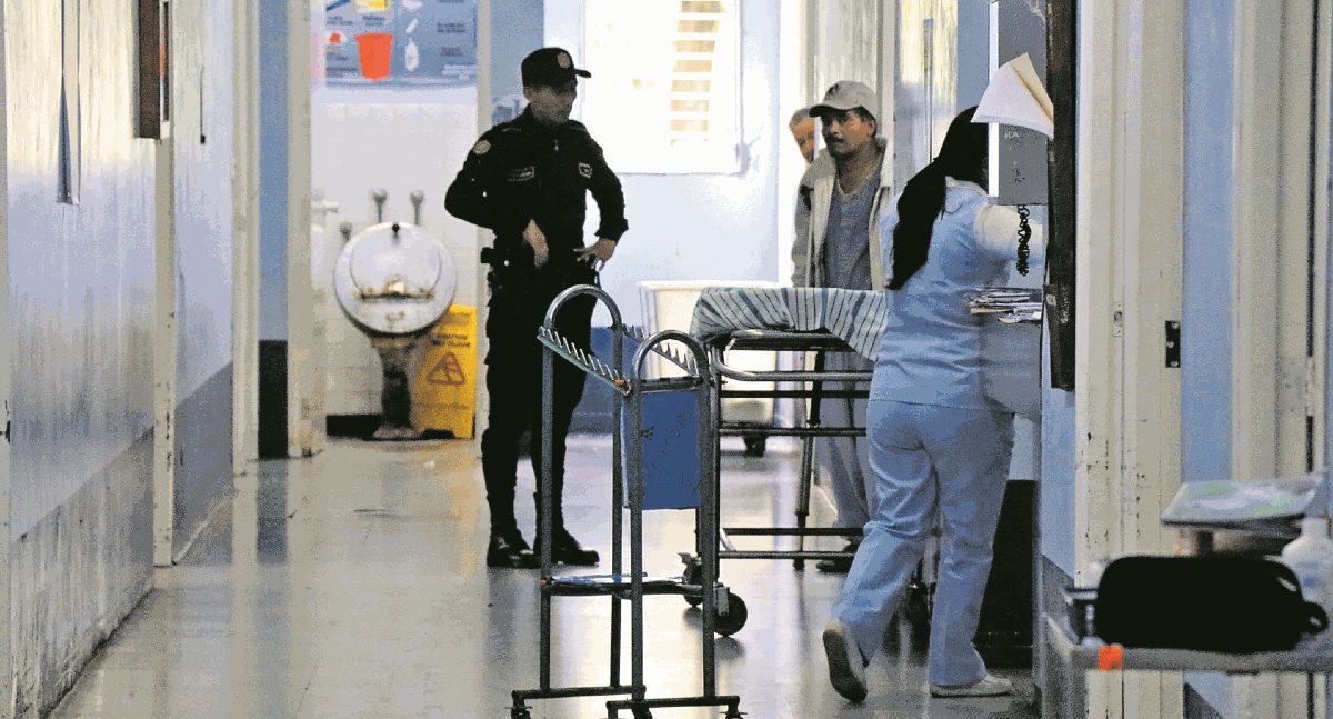 El hacinamiento podría ser causa de la cantidad de reos enfermos. (Foto Prensa Libre: Hemeroteca PL)