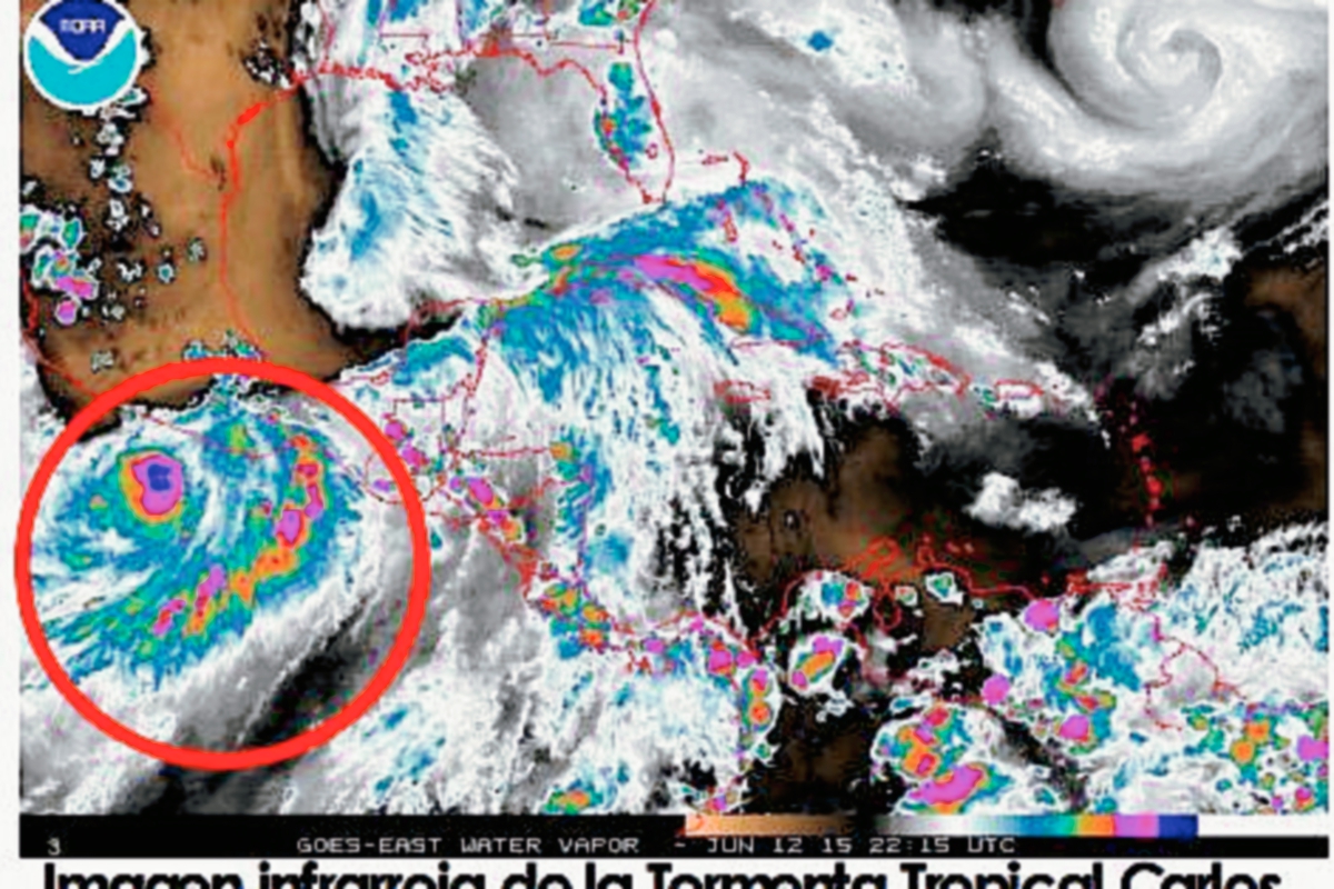 Pese a que la tormenta tropical Carlos no presenta peligro si contribuye a que exista abundante lluvia en el país. (Foto Prensa Libre: Insivumeh)