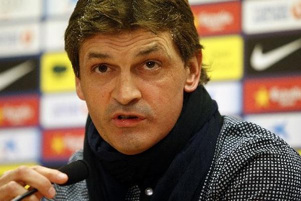 Según medio de prensa, el ex técnico del Barcelona, Tito Vilanova, tuvo una nueva recaída. (Foto Prensa Libre: AFP)