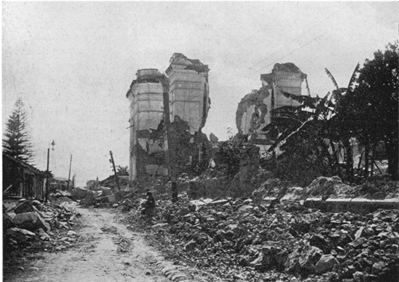 El templo de Santa Teresa totalmente destruido. (Foto Prensa Libre: Marshall H. Saville).