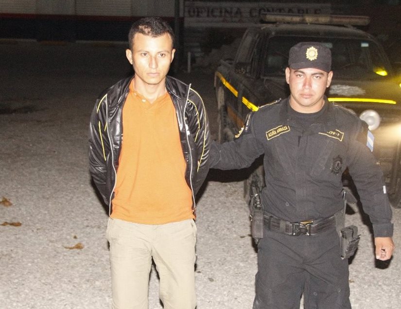 José Félix Monterroso Landaverde fue capturado el pasado 18 de noviembre por portación ilegal de arma de fuego. (Foto Prensa Libre: Rigoberto Escobar)