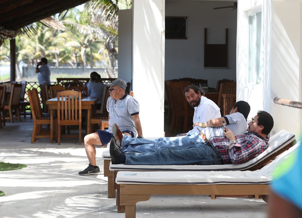 Integrantes de Federaciones y Asociaciones participaron en la Asamblea Nacional del Futbol, que se llevó a cabo en el hotel Playa Plana, ubicado en Hawai, Taxisco, Santa Rosa. (Foto de Francisco Sánchez).