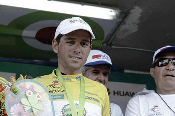Juan Carlos Rojas ganó su cuarta vuelta de Costa Rica. (Foto Prensa Libre: EFE)