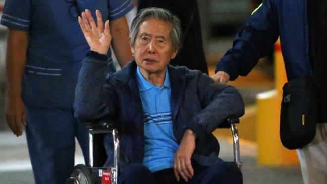 El expresidente Alberto Fujimori (1990-2000) recibió el indulto de PPK un par de días después de que este se salvara de la destitución en el Congreso. AFP