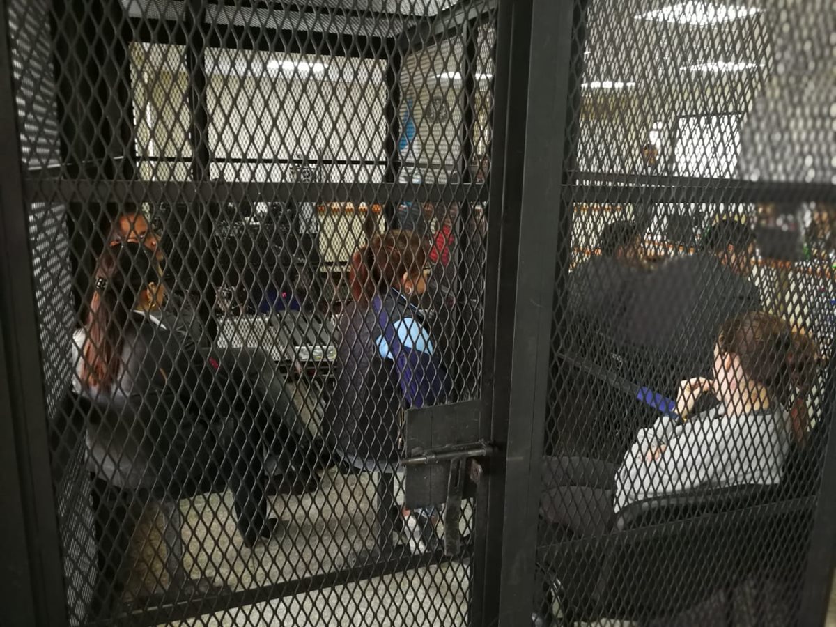 Vista de la audiencia de primera declaración contra sindicados del caso de plazas fantasma en el RIC. (Foto Prensa Libre: Javier Lainfiesta)