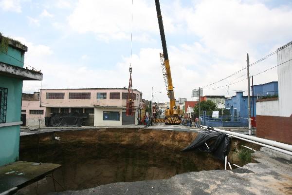 Hundimiento en Ciudad Nueva, zona 2. (Foto Prensa Libre: Archivo)<br _mce_bogus="1"/>