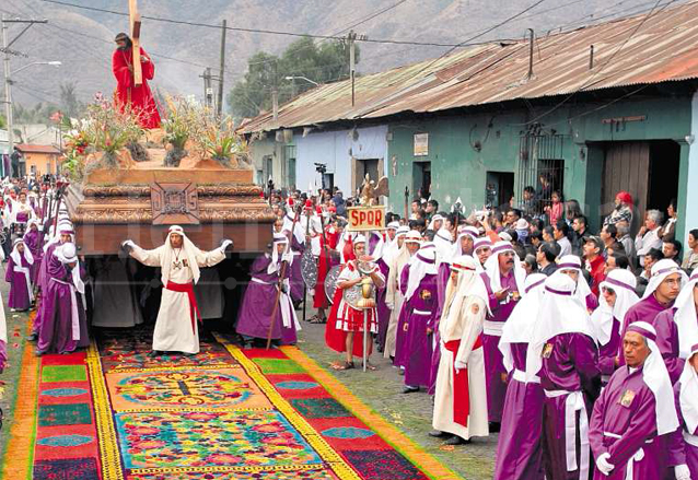 Semana Santa: Historia de la alfombra más famosa de Guatemala