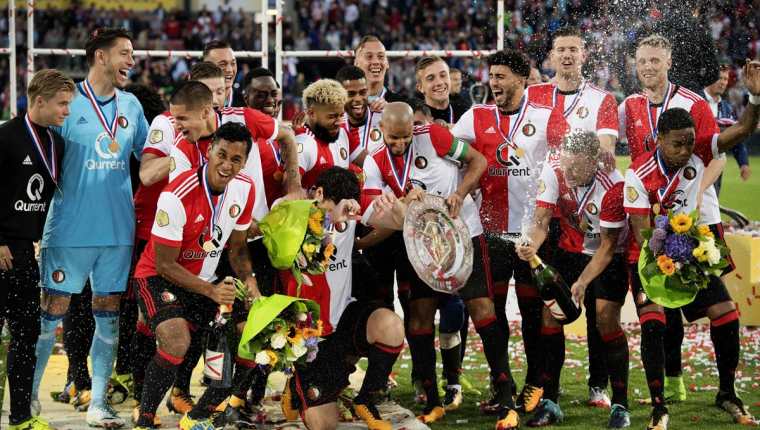 El Feyenoord, de igual manera, se consagró campeón de la Supercopa. (Foto Prensa Libre: AFP)