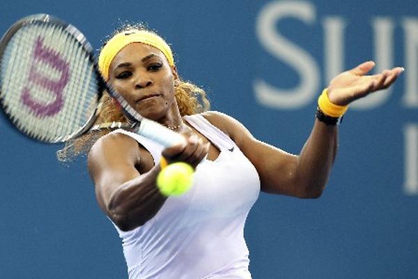 Serena Williams se medirá en semis contra María Sharapova. (Foto Prensa Libre: AP)