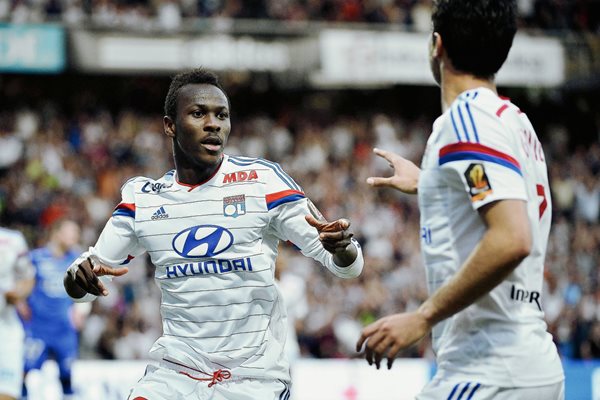 Mohamed Yattara celebra el primer tanto del juego. (Foto Prensa Libre: AFP)
