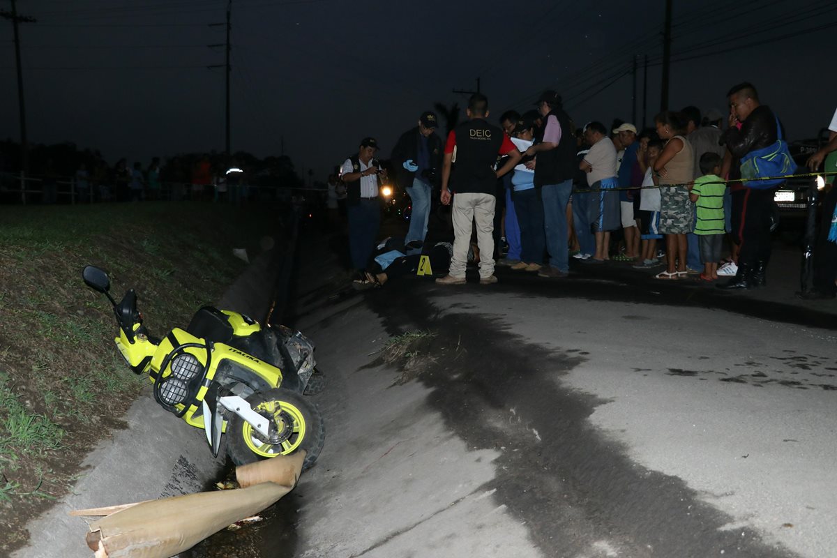 Maria del Carmen Villatoro Galindo murió baleada en la ruta de Escuintla a Antigua Guatemala. Foto Prensa Libre: Enrique Paredes.