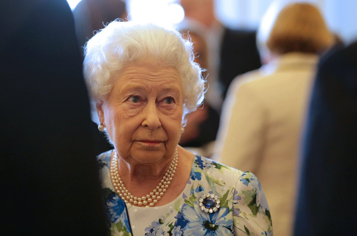 La reina Isabel es grabada diciendo que una delegación china fue “maleducada”