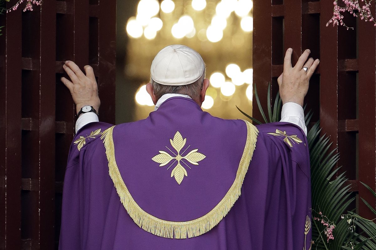 El papa Francisco, destaca en la lista de los pensadores más influyentes del mundo. (Foto Prensa Libre: AP).