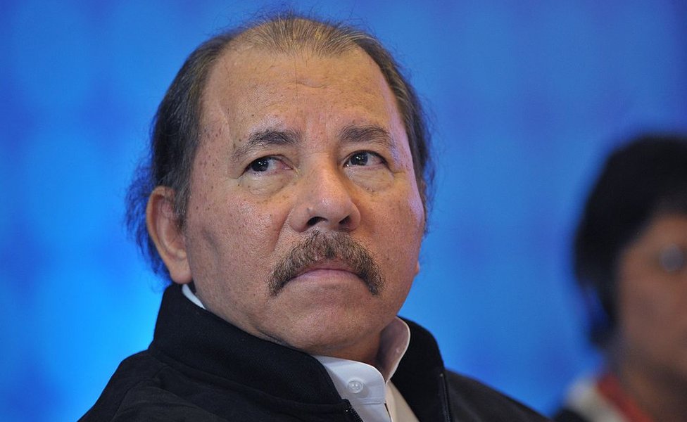 Daniel Ortega no acepta el adelanto de elecciones en Nicaragua como le exigen miles de personas. La última vez que lo hizo, en 1990, fue derrotado en las urnas. (BBC)