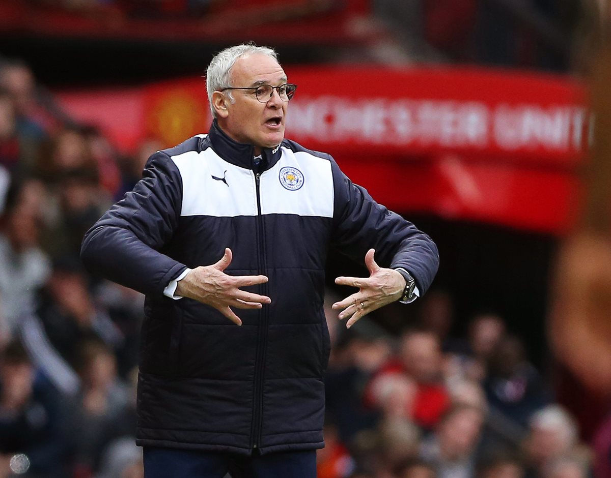 Claudio Ranieri, técnico del Leicester, aseguró que no fichará a grandes jugadores para la próxima temporada. (Foto Prensa Libre: EFE)