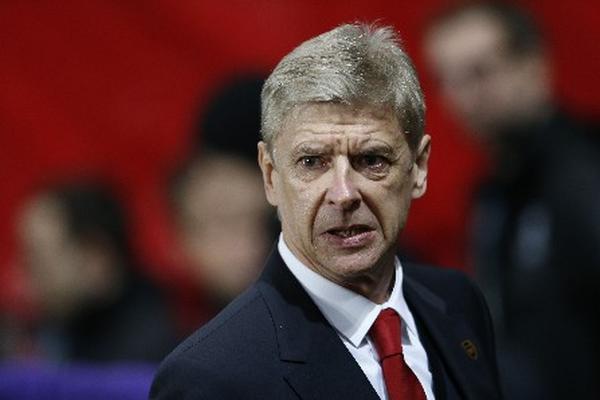 Arsène Wenger ve difícil acabar por completo con los arreglos de partidos. (Foto Prensa Libre: AFP)