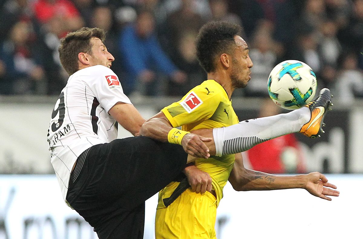 El Dortmund aún sufre problemas para ganar en la Bundesliga y Champions League. (Foto Prensa Libre: AFP)
