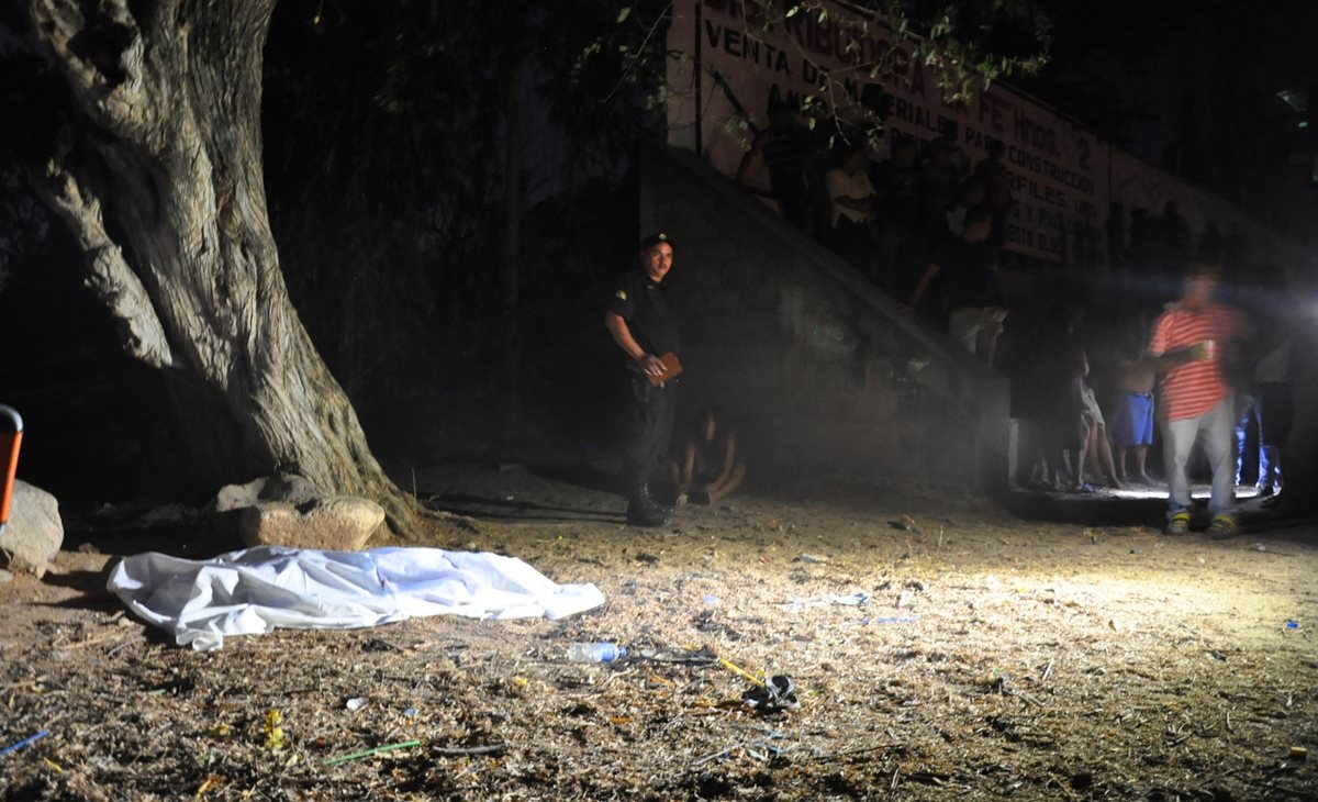 Campo de fútbol donde fue asesinado Miguel Menéndez Chachaguá, 16, en la zona 4 de Chiquimula. Foto Prensa Libre: Mario Morales.