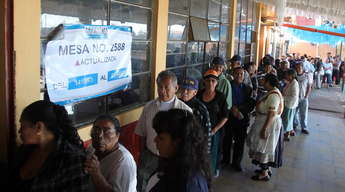 La convocatoria a elecciones generales será el próximo sábado 2 de mayo. (Foto Prensa Libre: Hemeroteca PL)