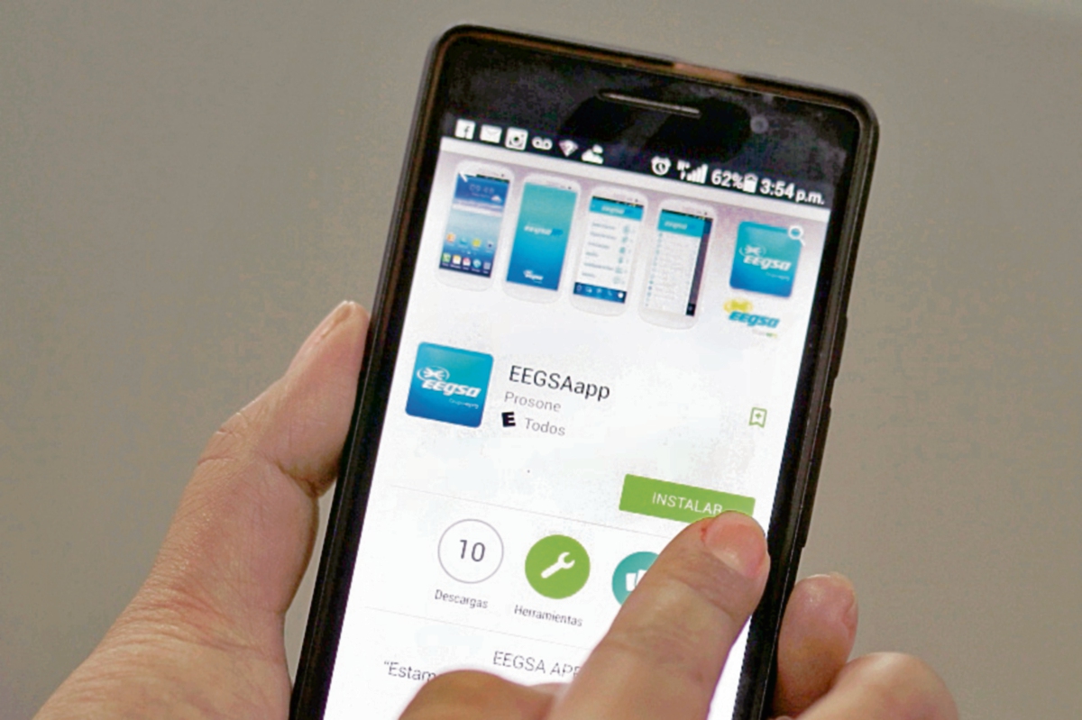 La aplicación, se puede encontrar en los teléfonos iPhone y con sistema Android. (Foto Prensa Libre: Óscar Rivas)
