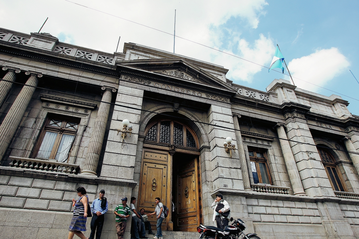 En el Congreso de la República está el futuro de cinco funcionarios del Partido Patriota.