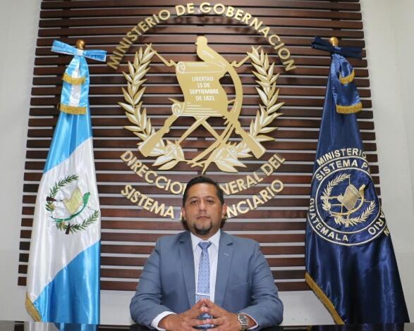 Juvell Stuardo De León De Paz es designado director del Sistema Penitenciario. (Foto Prensa Libre: @DGSPG).