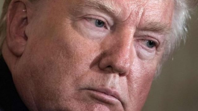 El Washington Post señala que un funcionario actual de la Casa Blanca se encuentra en la mira en la investigación de los vínculos entre la campaña Trump y Rusia. AFP