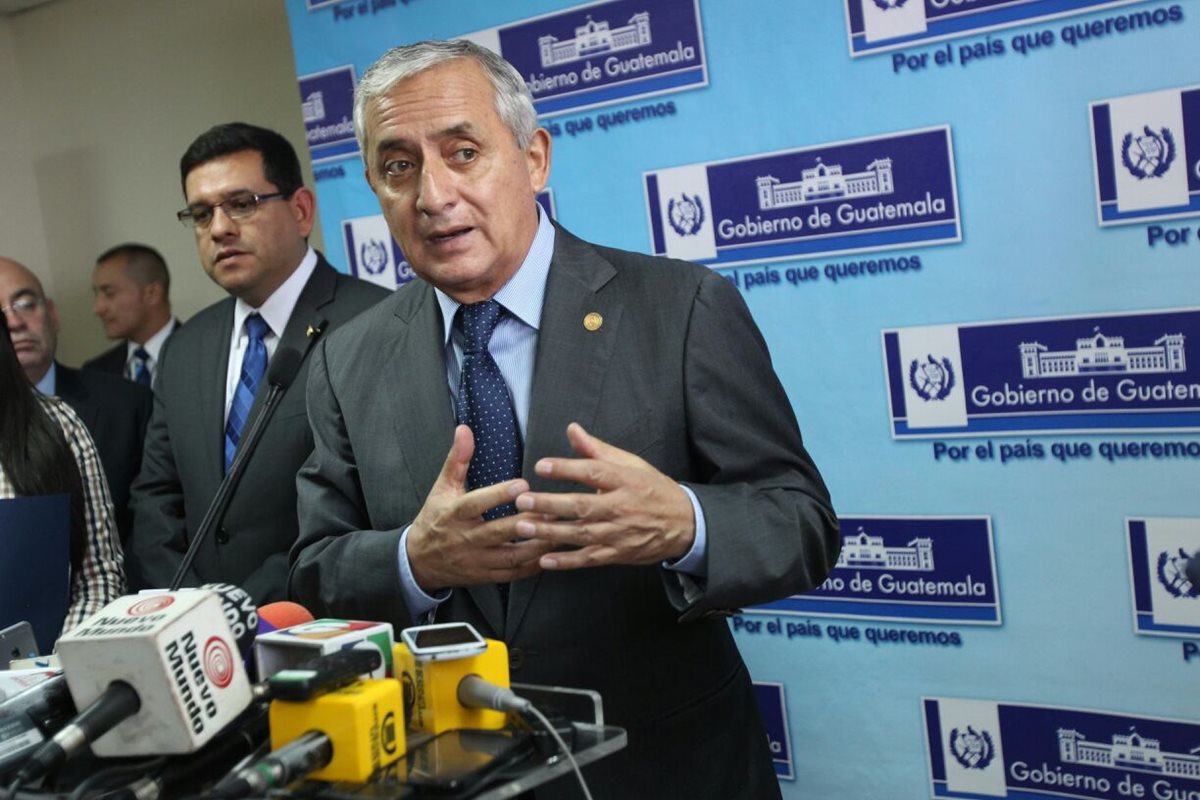 El presidente Otto Pérez Molina criticó el trabajo de los magistrados de la Corte Suprema de Justicia. (Foto Prensa Libre: Esbin García) 