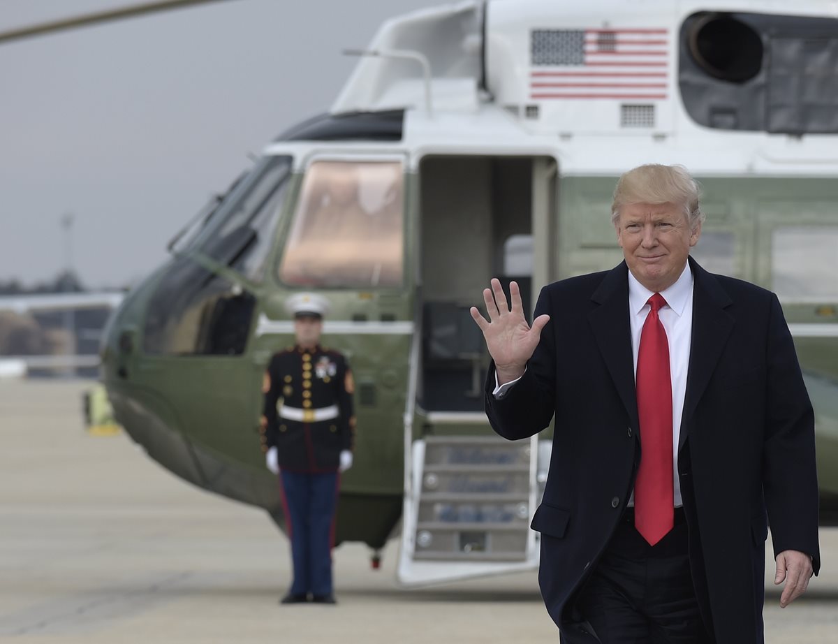 El presidente de EEUU, Donald Trump, dice que negociará el TLCAN pero con condiciones. (Foto Prensa Libre: AFP)
