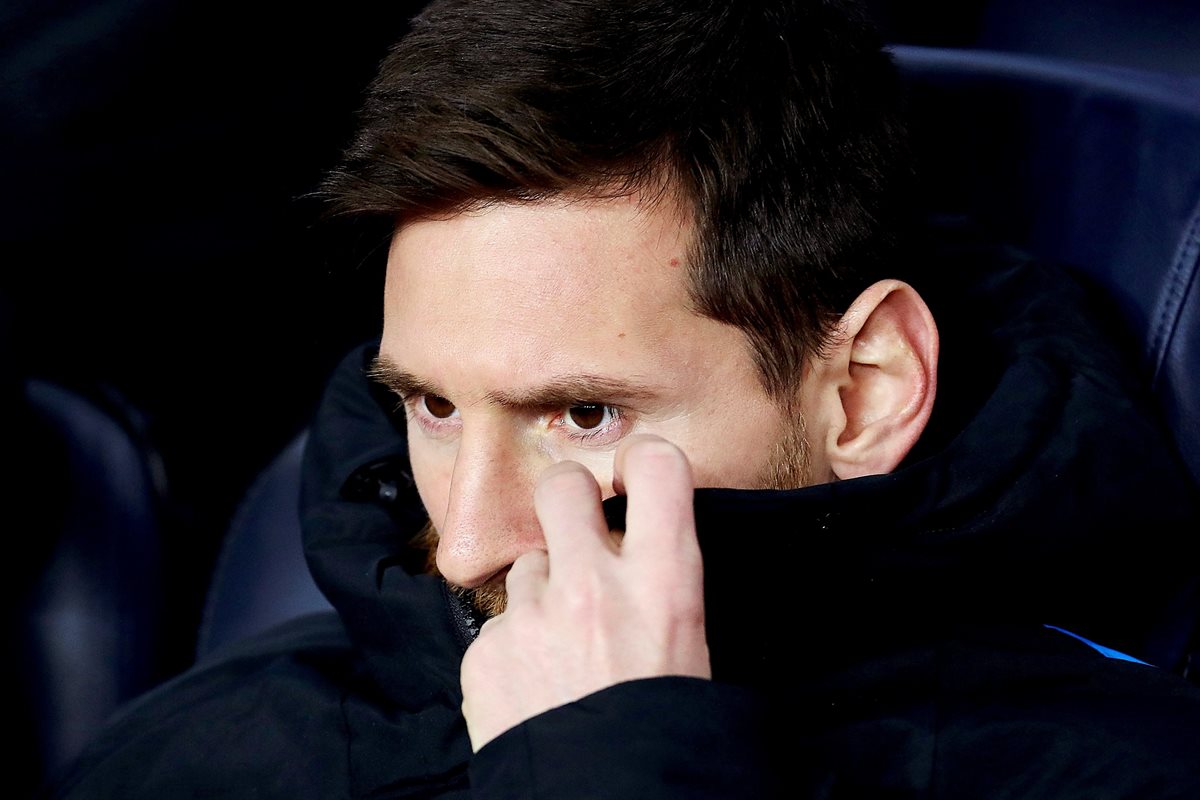 Lionel Messi, es uno de los jugadores que más cariño y criticas recibe de los aficionados a la albiceleste. (Foto Prensa Libre: EFE)