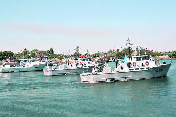 La Marina Nacional ya cuenta con varios buques de combate, pero los dos que se piensan adquirir tienen mayor fuerza en el motor y capacidades. (Foto Prensa Libre: Enrique Paredes)