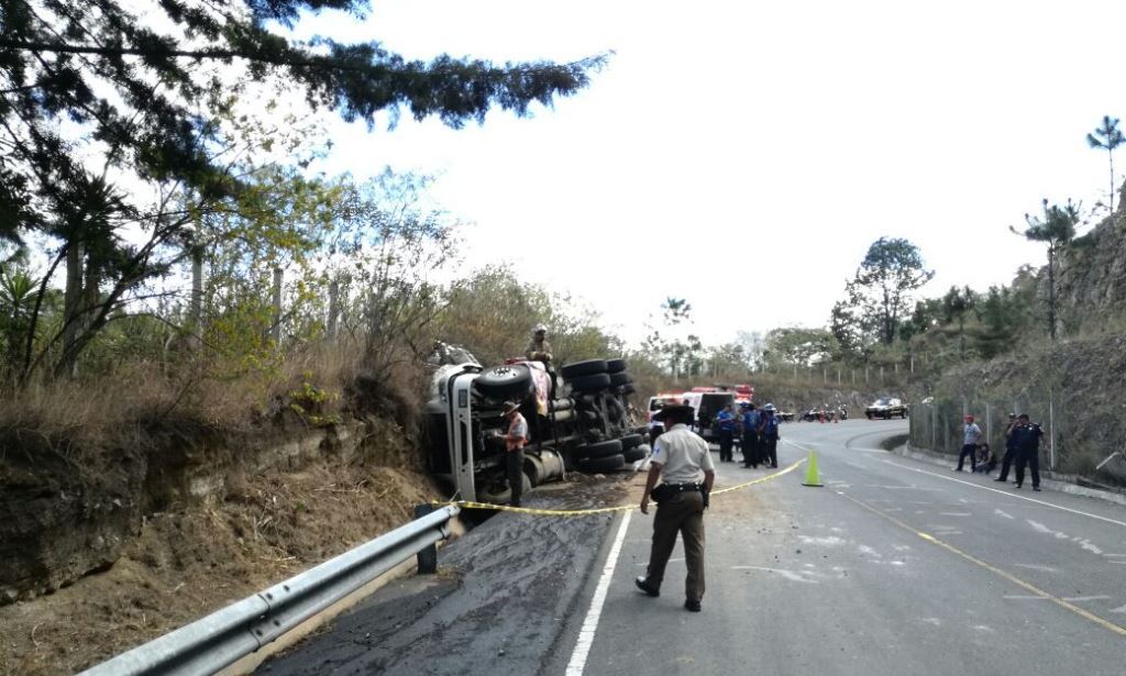 Lugar donde se registró el accidente en Pastores, Sacatepéquez. (Foto Prensa Libre: Miguel López).