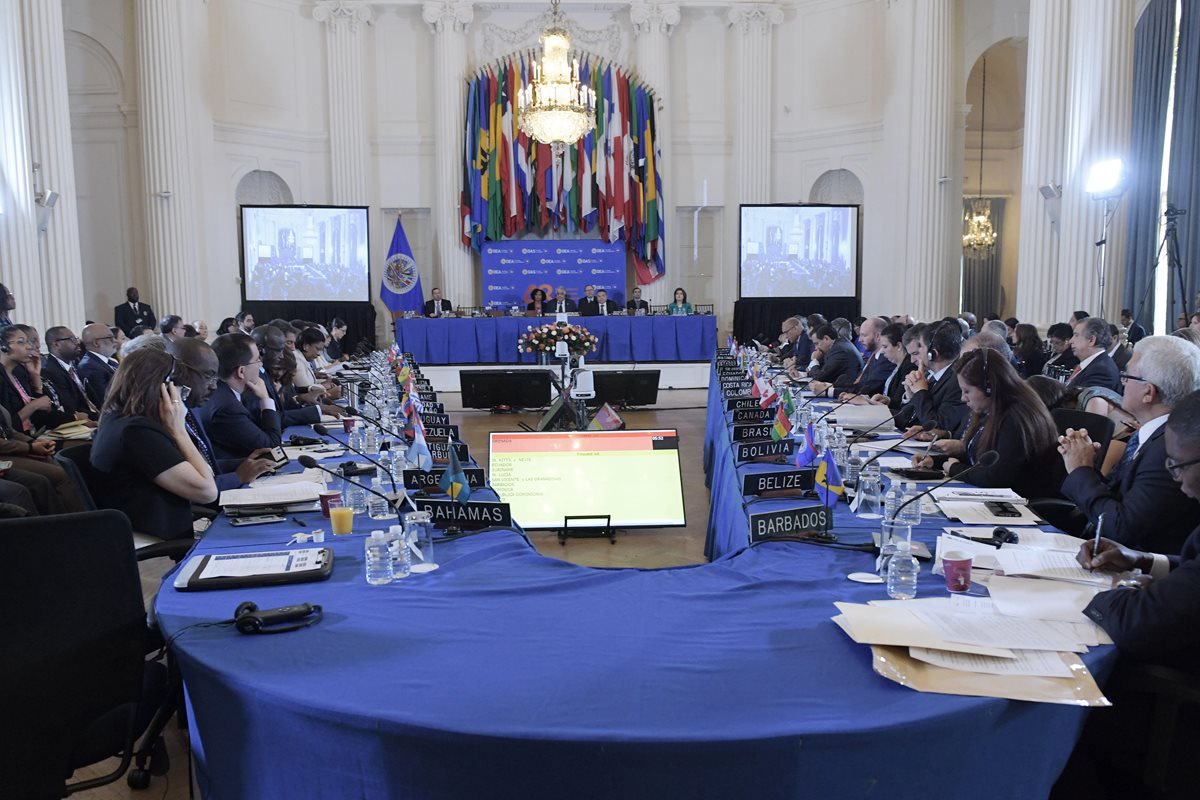 Vista general de los embajadores ante la OEA durante la Asamblea General en Washington, Estados Unidos.(Foto Prensa Libre:AFP).