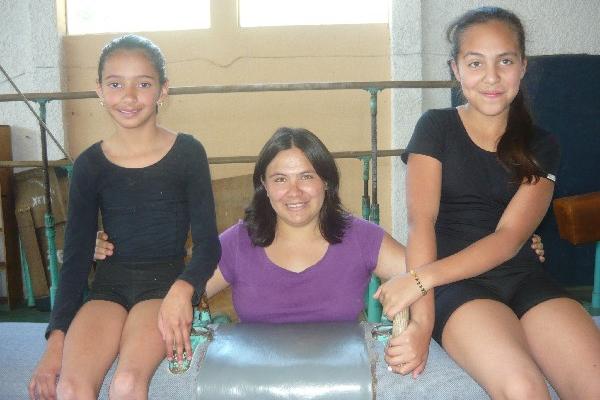 una gimnasta se entrena en San Marcos.