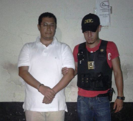 Moratalla Coloma fue detenido en villa Nueva y es señalado de defraudación aduanera. (Foto Prensa Libre: PNC)