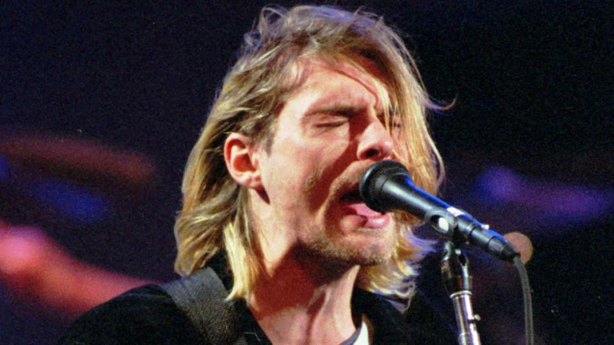 Kurt Cobain popularizó el género grunge junto a Nirvana. (Foto Prensa Libre: AP)