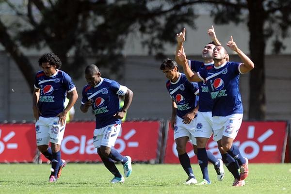 Carlos Kamiani Félix marcó un gol para la Usac ante Mictlán. (Foto Prensa Libre: Francisco Sánchez)