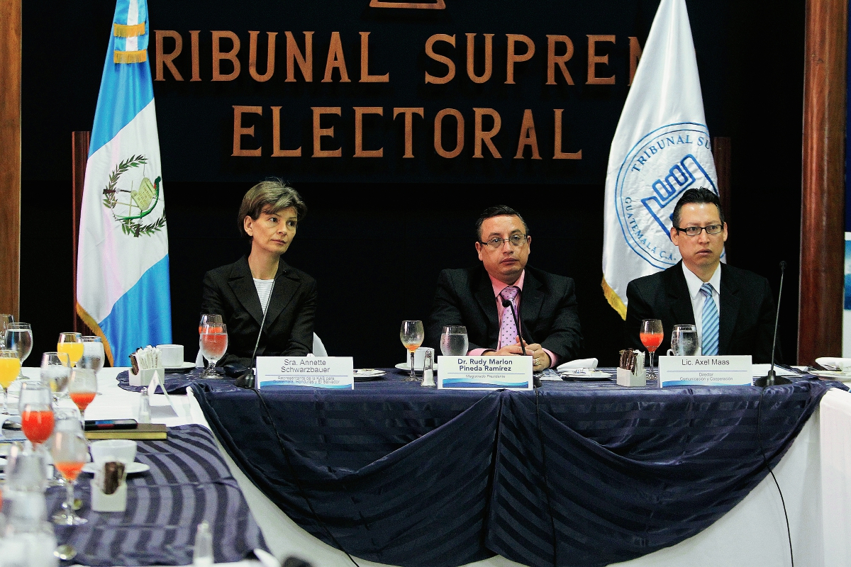 El TSE hizo público el reglamento para las compras por las próximas elecciones. (Foto Prensa Libre: Hemeroteca).
