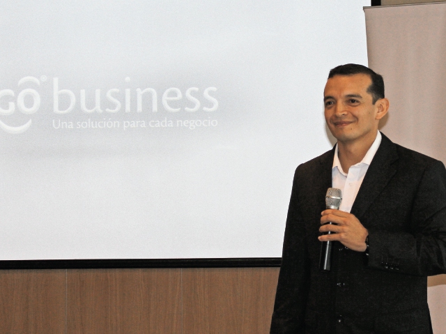 Godofredo Méndez, gerente de Operaciones de Tigo Business, en la conferencia sobre las direcciones de internet.(Foto Prensa Libre: Sandra Vi)
