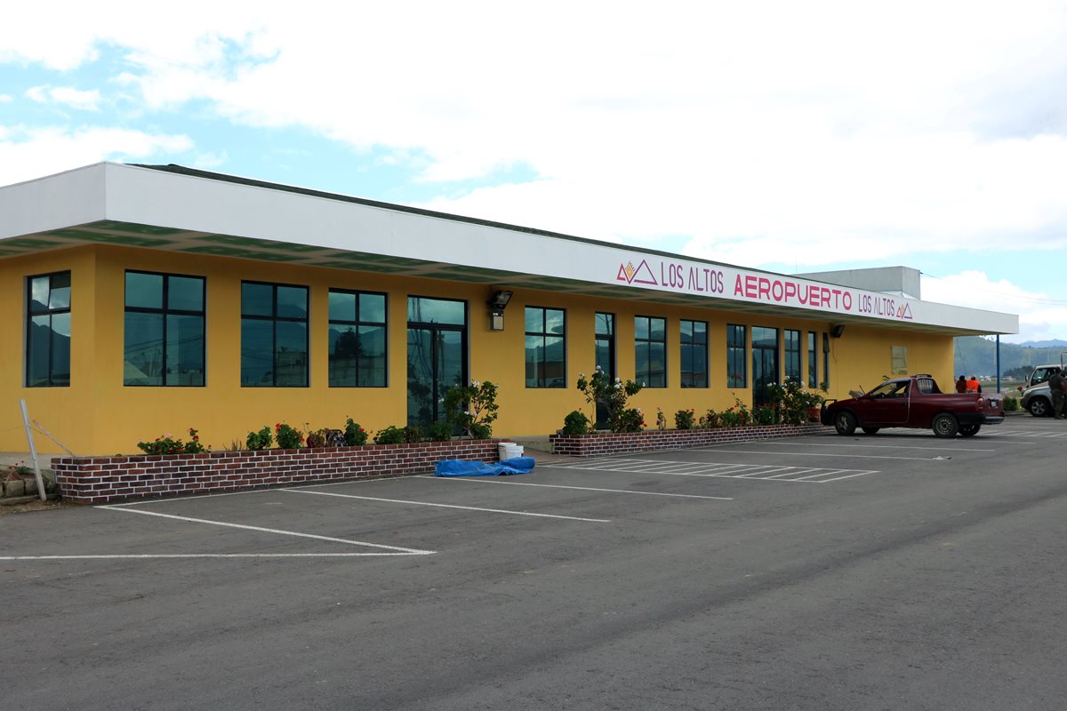 El aeródromo se ubica en la diagonal 10, 13-81 zona 6 Quetzaltenango, Quetzaltenango a una altura de 2 mil 660 metros sobre el nivel del mar. (Foto Prensa Libre: Carlos Ventura)