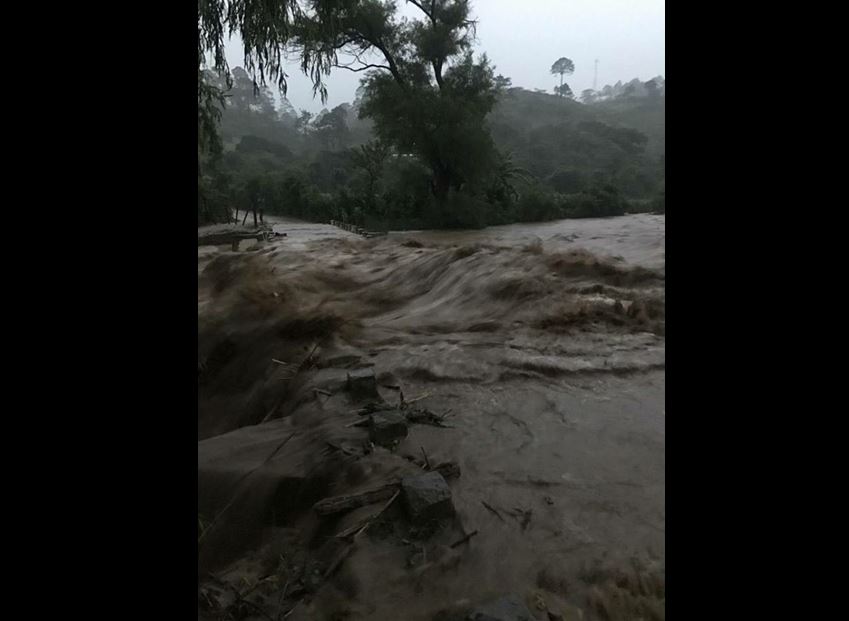 Río Paxejá, en San Andrés Sajcabajá, Quiché. (Foto Prensa Libre: Héctor Cordero).
