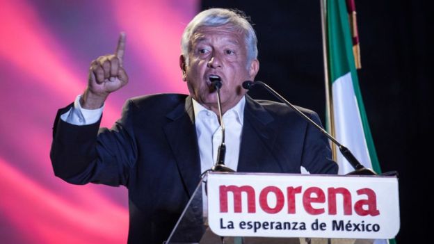 Los adversarios de AMLO le acusan de pactar con La Maestra, algo que el ganador de las últimas elecciones presidenciales niega. (Getty Images)