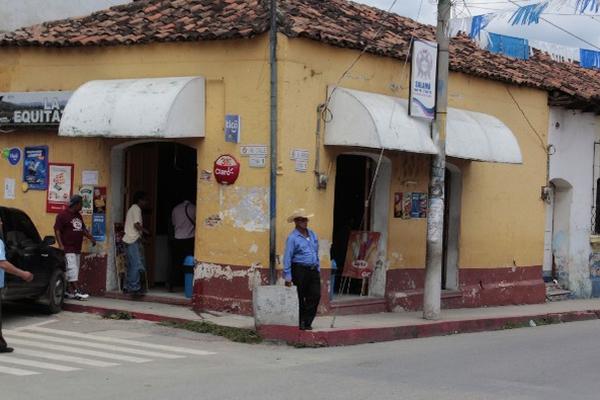 La tienda La Equitativa o  de Doña Juanita    ofrece caramelos y bocadillos desde 1910.