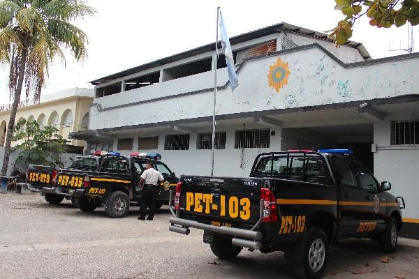 Estación de   Policía de Sayaxché, Petén.