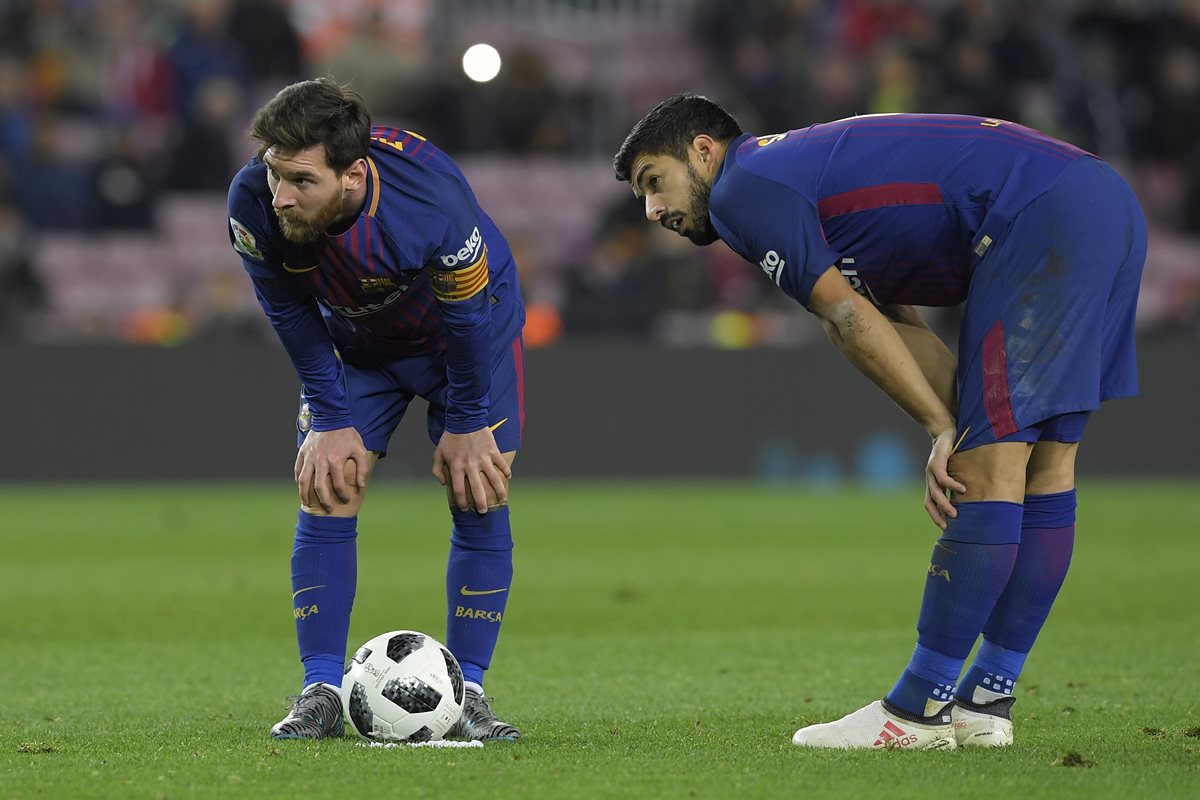 Lionel Messi y Luis Suárez jugarán desde el inicio del partido de vuelta de semifinales de la Copa del Rey contra el Valencia. (Foto Prensa Libre: AFP)
